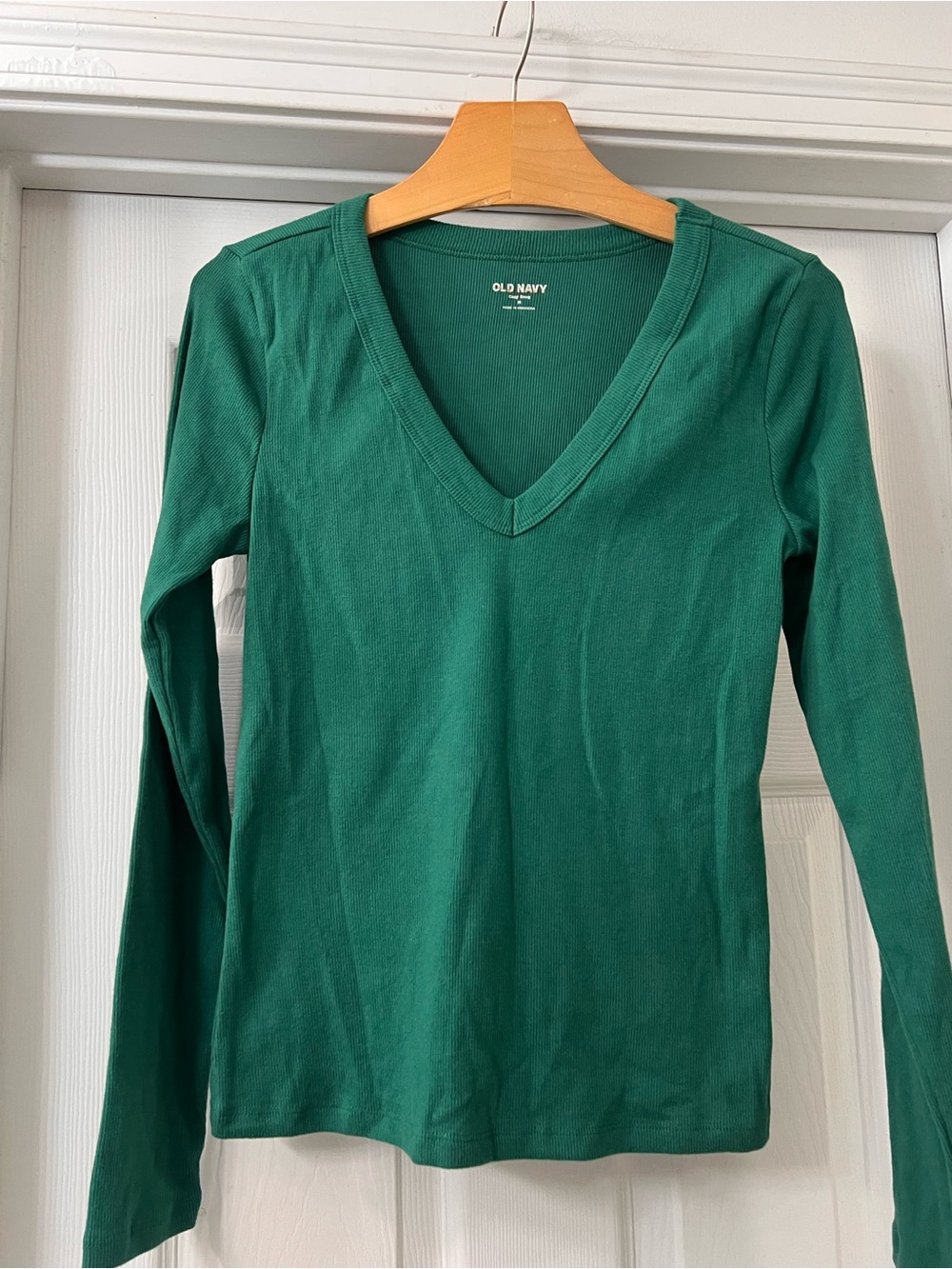 Old Navy Emerald Green Soft and cozy, Ribbed texture Long Sleeve V-Neck Tee